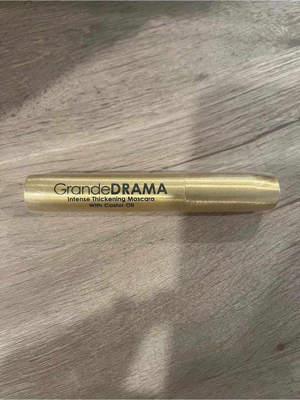Intense Thickening Mascara with Castro Oil - by Grande Drama Lash